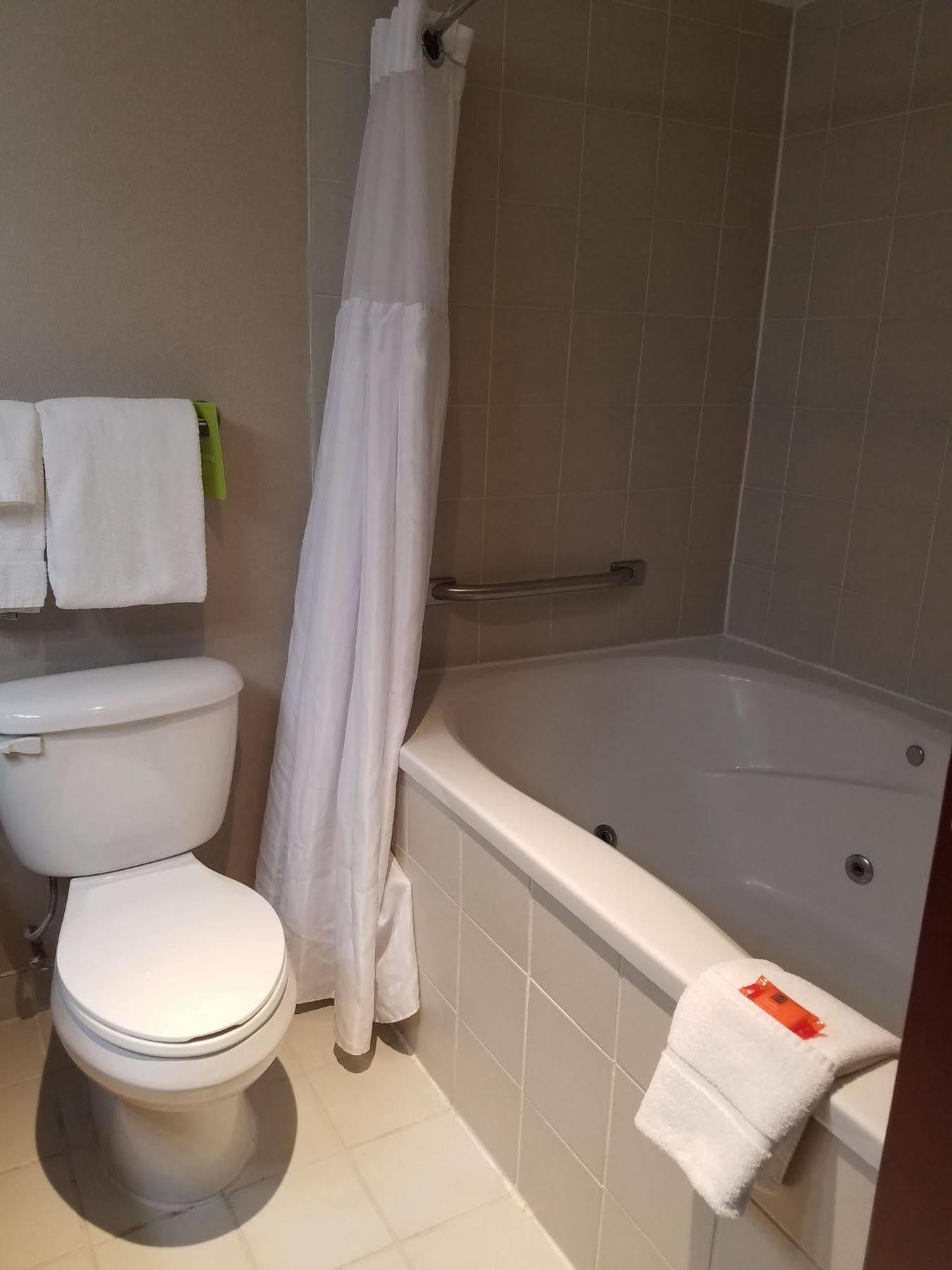 Radisson Detroit-farmington Hills 3* Farmington Hills