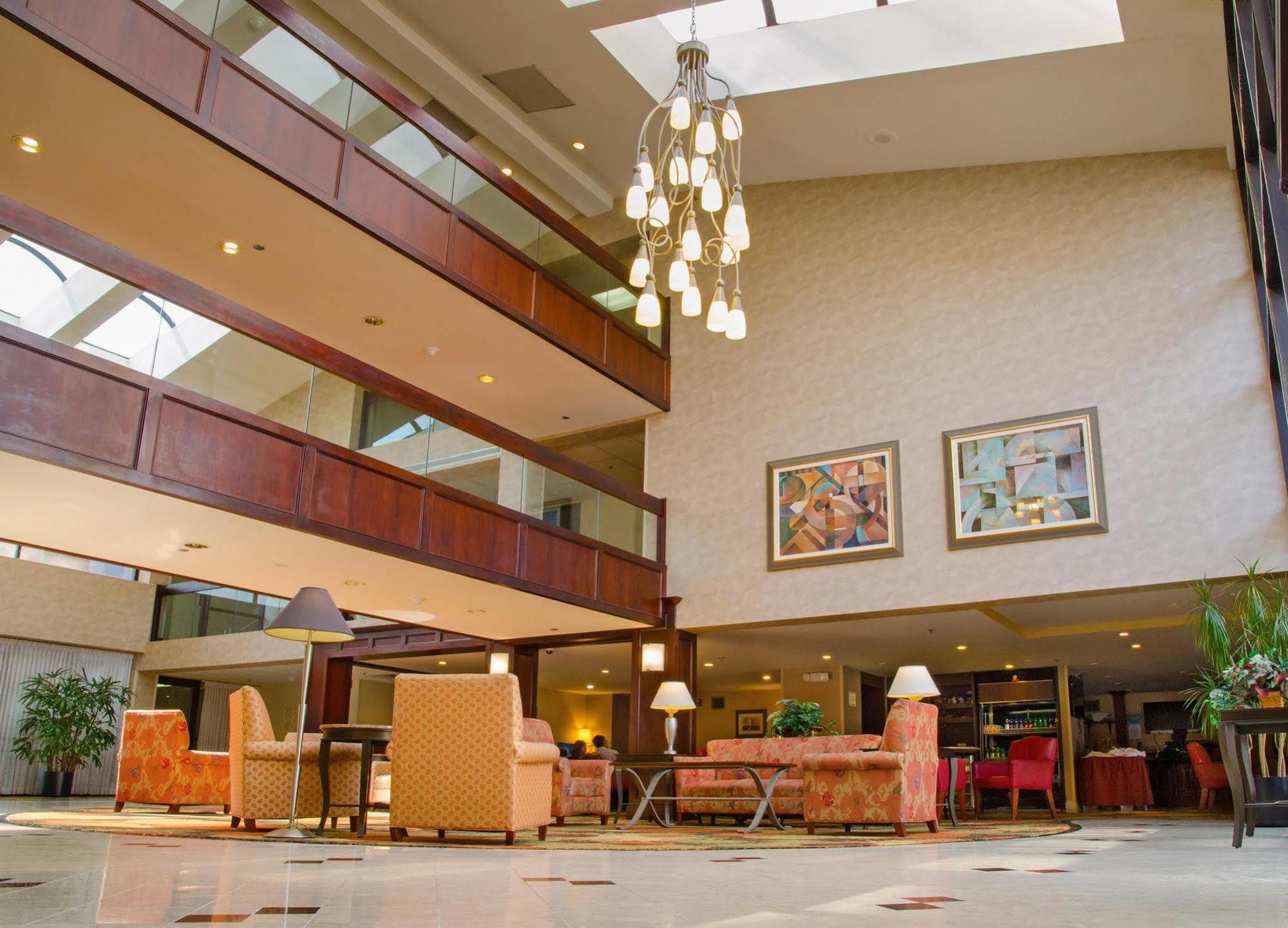 Radisson Detroit-farmington Hills