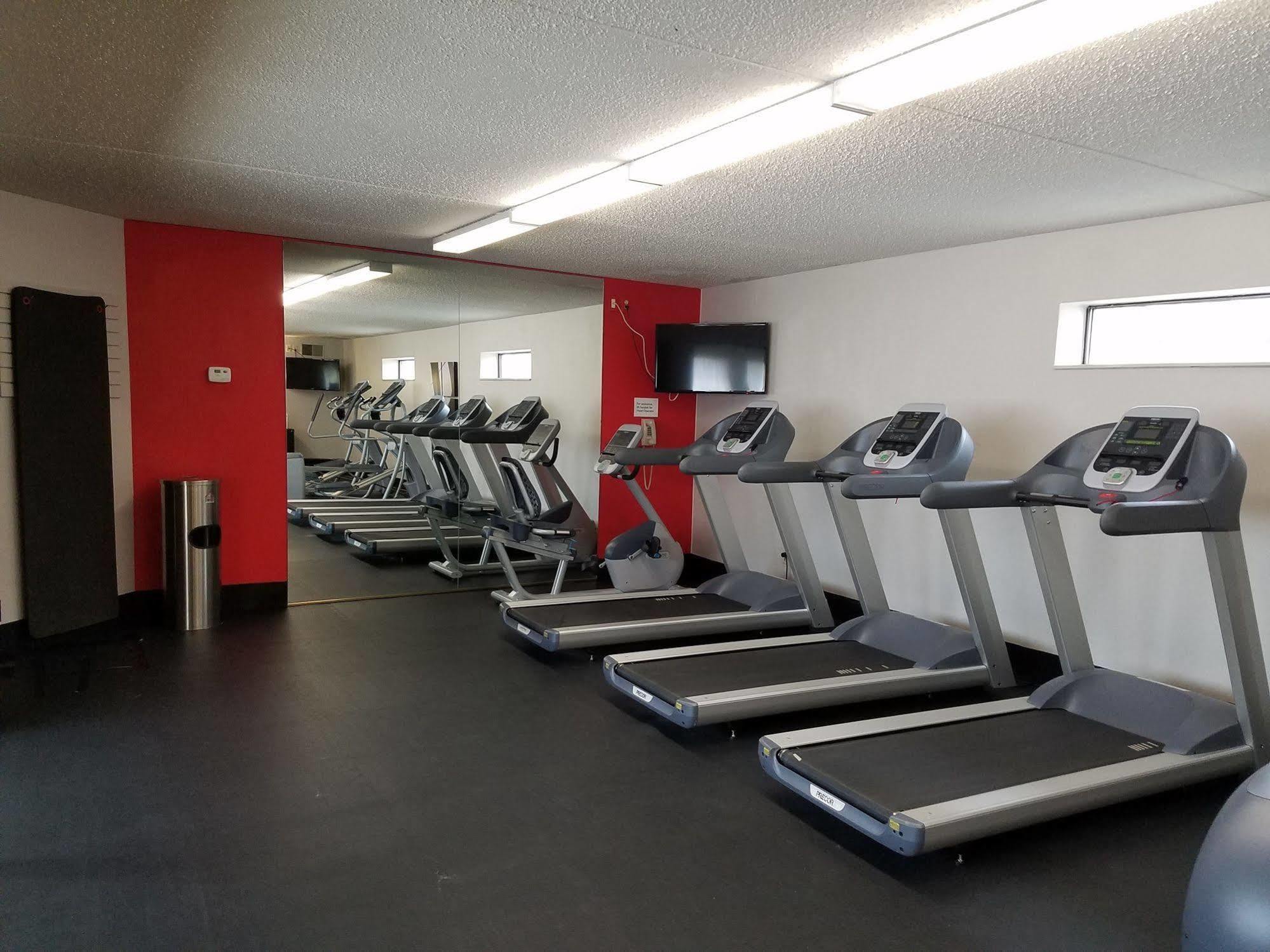 Hotel Radisson Detroit-farmington Hills 3*