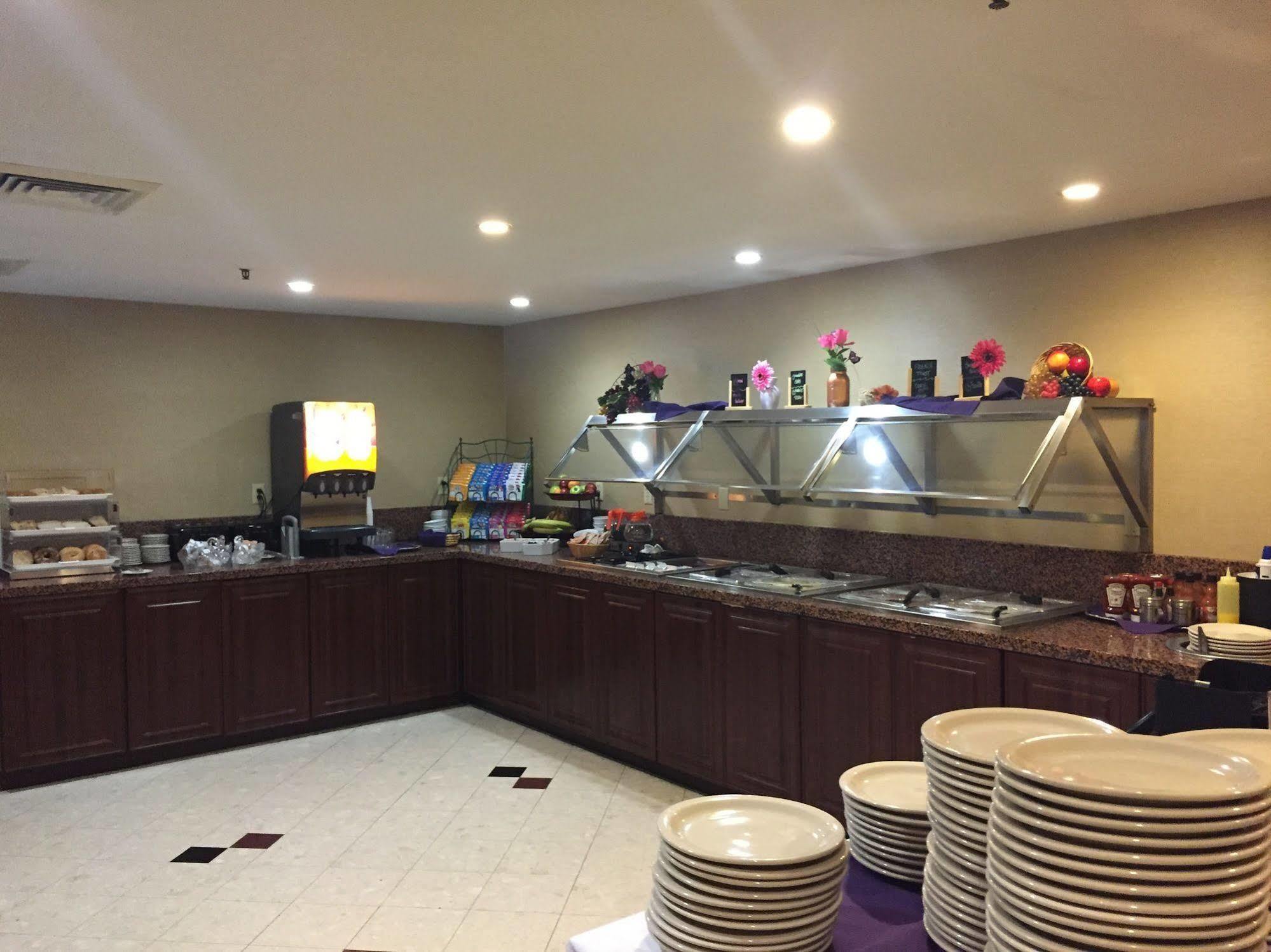 Radisson Detroit-farmington Hills Hotel